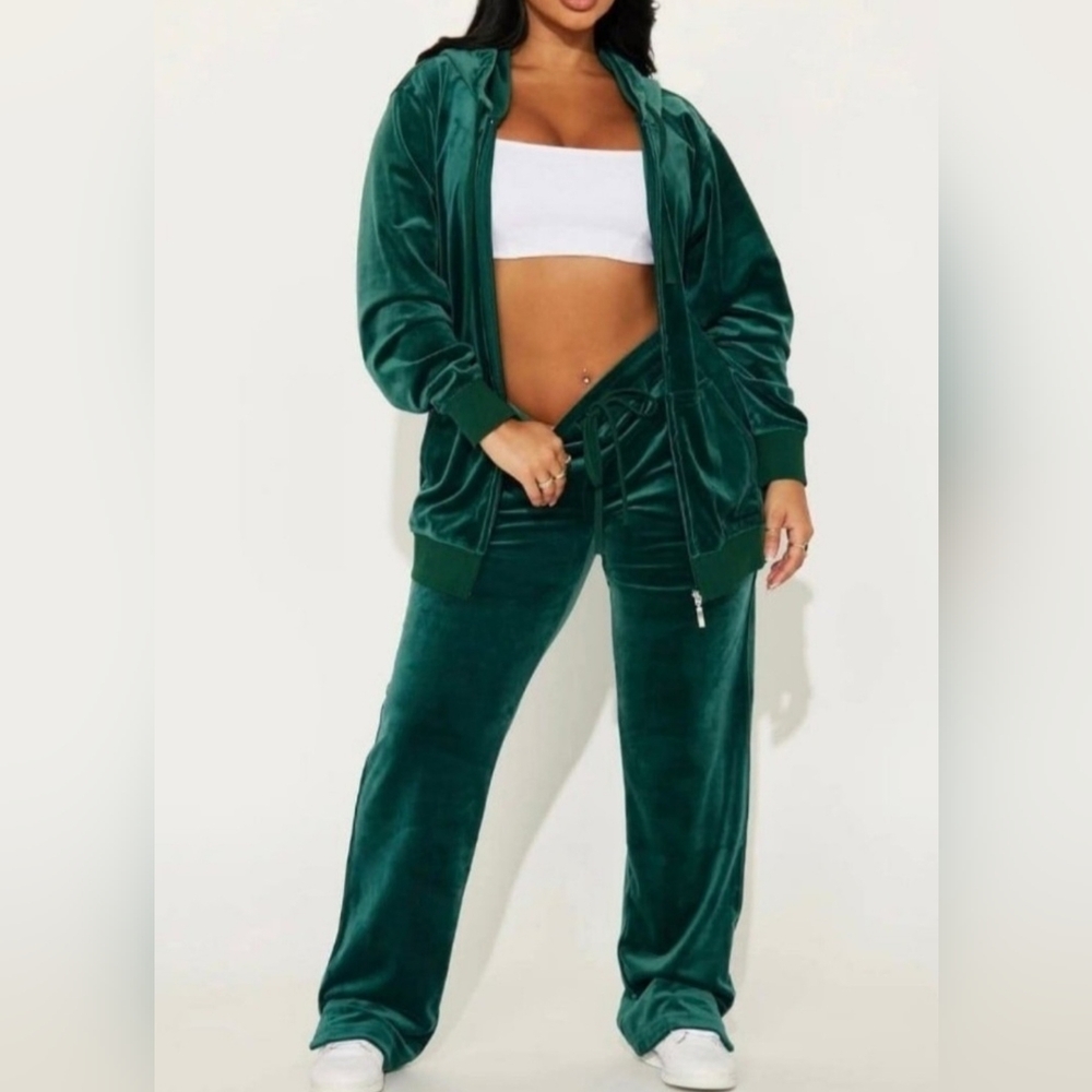 Fashion Nova OG Cutie Soft Velour Pant Set